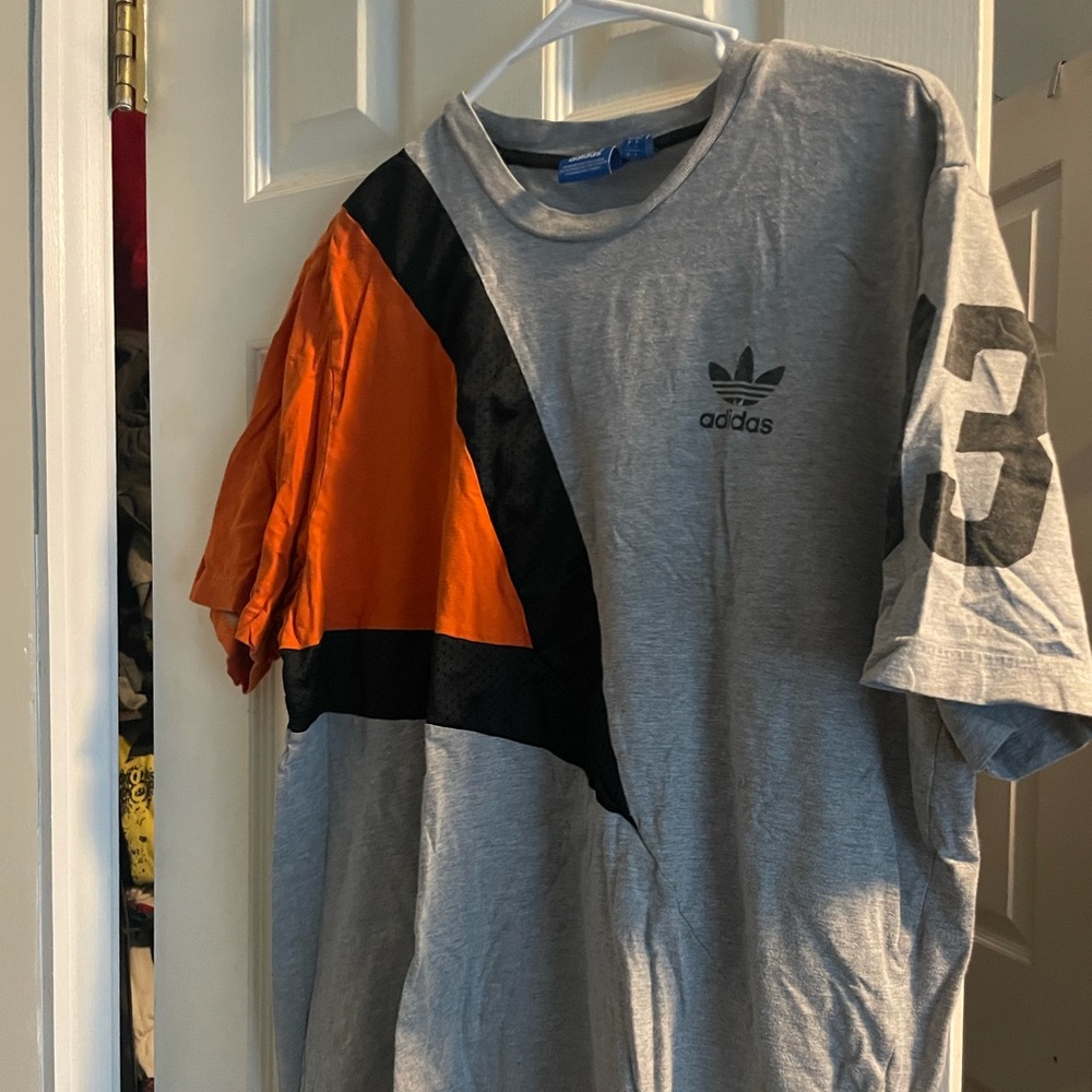 Adidas Originals Tee (MEDIUM)